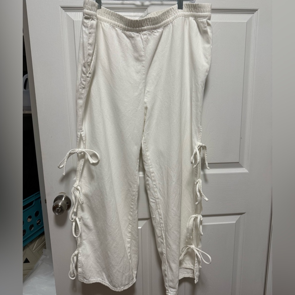 Tie-detail pull-on pants